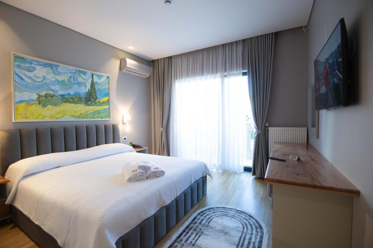 Vila Mariss Korce Buitenkant foto